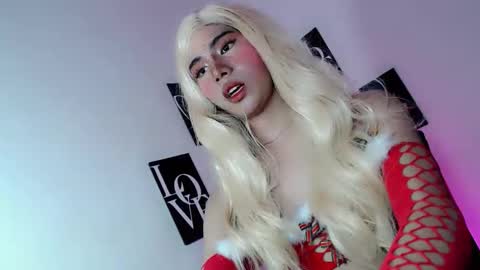 Snapshot of midnight_mystique18 chatting on April 2026 12:05:02 PM midnight_mystique18 online show from April 2026 12:05:02 PM