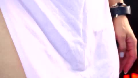 Snapshot of midnight_seduction chatting on March 2025 08:09:01 AM Alice online show from March 2025 08:09:01 AM