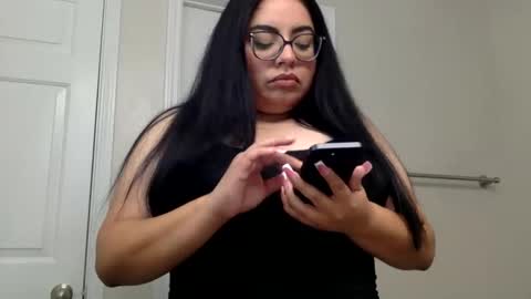 Snapshot of midnightbruja111 chatting on October 2025 04:29:02 AM midnightbruja111 online show from October 2025 04:29:02 AM