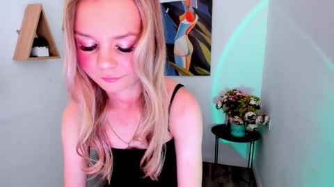 midnighteaura online show from May 2026 03:23:02 AM
