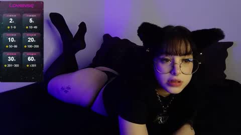 Snapshot of midnightkitten_ chatting on October 2025 10:43:02 PM Nana online show from October 2025 10:43:02 PM