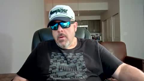 midnightmoonlight777 online show from April 2026 08:50:02 PM