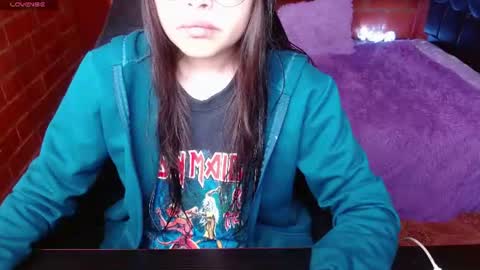 Midori 7u7 online show from June 2026 04:09:02 PM