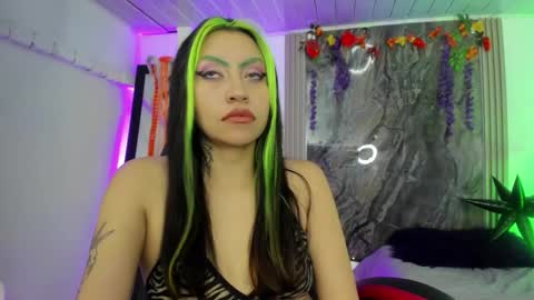 Snapshot of midory_ chatting on October 2025 04:35:01 AM midory_ online show from October 2025 04:35:01 AM