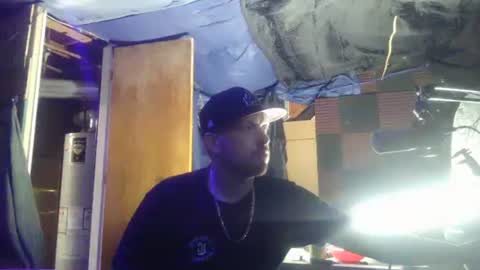 Snapshot of midtownhustler chatting on September 2025 12:06:01 PM midtownhustler online show from September 2025 12:06:01 PM