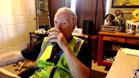 Snapshot of midwestdad09 chatting on October 2025 02:15:02 PM midwestdad09 online show from October 2025 02:15:02 PM