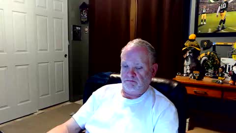 Snapshot of midwestdad09 chatting on November 2025 10:41:02 AM midwestdad09 online show from November 2025 10:41:02 AM