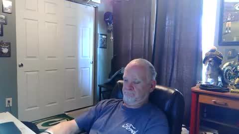 Snapshot of midwestdad09 chatting on June 2026 06:23:02 PM midwestdad09 online show from June 2026 06:23:02 PM