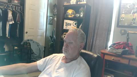 Snapshot of midwestdad09 chatting on July 2026 06:01:02 PM midwestdad09 online show from July 2026 06:01:02 PM