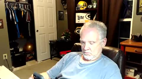 Snapshot of midwestdad09 chatting on July 2026 01:23:02 AM midwestdad09 online show from July 2026 01:23:02 AM