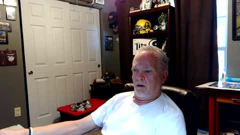 Snapshot of midwestdad09 chatting on August 2026 11:48:02 AM midwestdad09 online show from August 2026 11:48:02 AM