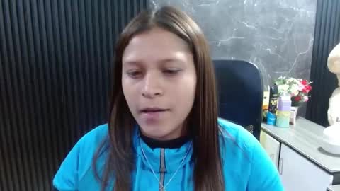 Snapshot of miel_canela chatting on March 2025 02:06:02 AM Canelita online show from March 2025 02:06:02 AM