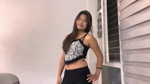 Snapshot of mieshasegura chatting on October 2025 05:37:01 PM Mia online show from October 2025 05:37:01 PM