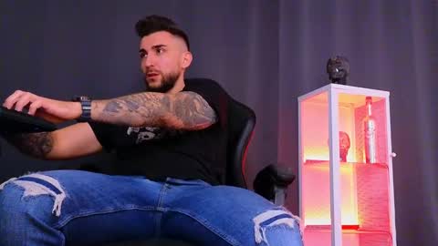 MightyAaron online show from February 2025 06:01:02 AM