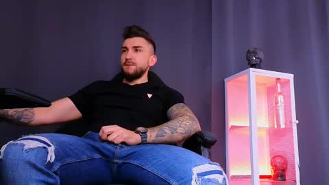 MightyAaron online show from February 2025 04:49:01 AM