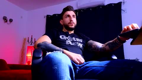 MightyAaron online show from September 2025 02:04:02 AM