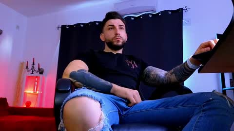 MightyAaron online show from June 2026 03:35:01 AM