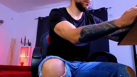 MightyAaron online show from June 2026 03:09:02 AM