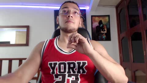 Strong Man online show from January 2025 02:35:02 AM