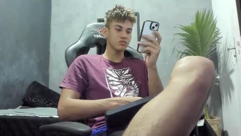 Miguel Hernandez online show from December 2024 10:39:01 AM