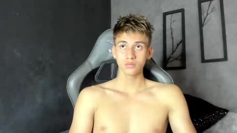 Miguel Hernandez online show from December 2024 03:10:01 PM