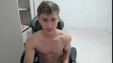 Miguel Hernandez online show from November 2025 08:22:02 AM