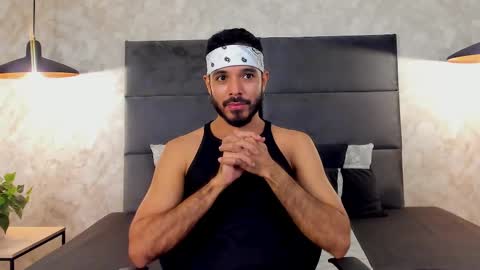 miguelsanfrancisco online show from October 2025 02:37:01 PM