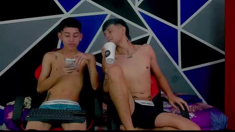 Snapshot of migueyalejo_sweetsex chatting on February 2025 04:31:01 AM migueyalejo sweetsex online show from February 2025 04:31:01 AM