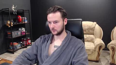 Misha Winchester online show from December 2025 07:03:02 AM