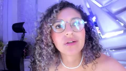 Snapshot of miia02 chatting on January 2025 10:41:02 AM MIA 3 online show from January 2025 10:41:02 AM