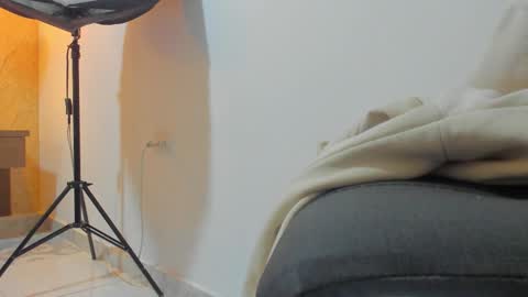 Snapshot of miia03 chatting on March 2026 11:32:01 AM Miia online show from March 2026 11:32:01 AM