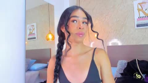 Snapshot of miia03 chatting on April 2026 12:17:01 PM Miia online show from April 2026 12:17:01 PM