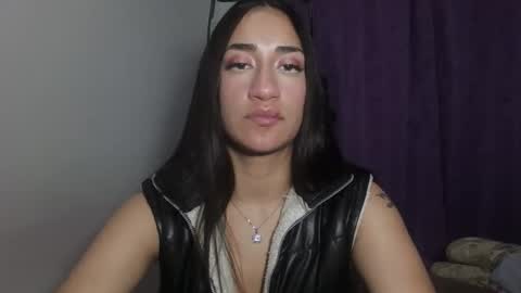 Snapshot of miia__strog chatting on September 2025 07:51:02 PM Mmia strog online show from September 2025 07:51:02 PM