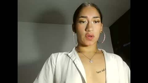 Snapshot of miia__strog chatting on October 2025 12:16:02 PM Mmia strog online show from October 2025 12:16:02 PM