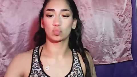 Snapshot of miia__strog chatting on October 2025 03:58:02 AM Mmia strog online show from October 2025 03:58:02 AM