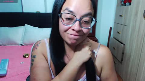 Snapshot of miia_big1boobs chatting on December 2024 11:12:02 PM miia big1boobs online show from December 2024 11:12:02 PM