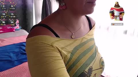 Snapshot of miia_big1boobs chatting on October 2025 03:25:01 PM miia big1boobs online show from October 2025 03:25:01 PM