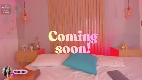 Mia online show from June 2026 11:30:02 AM