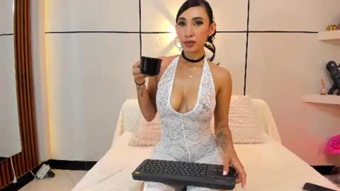 Snapshot of miia_parker_ chatting on June 2026 12:26:01 PM online show from June 2026 12:26:01 PM