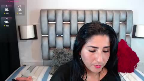 Snapshot of miia_rousee_ chatting on March 2026 11:54:01 PM ROUSSE online show from March 2026 11:54:01 PM