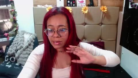 miia online show from October 2025 07:02:01 PM