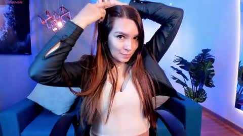 Snapshot of miia_taylors chatting on April 2026 11:45:02 AM Miia 3 online show from April 2026 11:45:02 AM