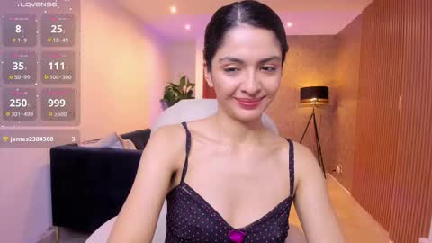 Snapshot of miiaa_evans chatting on October 2025 11:03:01 AM Mia online show from October 2025 11:03:01 AM