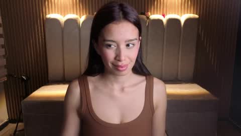 miiaa_evans1 online show from April 2026 08:11:01 PM