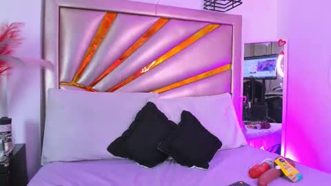 Snapshot of miiastorm chatting on March 2026 04:17:02 AM miiastorm online show from March 2026 04:17:02 AM