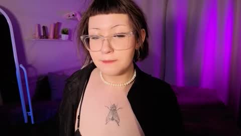 Snapshot of miilly_ice chatting on October 2025 02:34:01 PM Milly online show from October 2025 02:34:01 PM