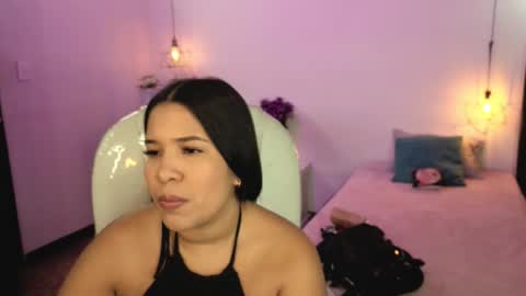miiss_greyy online show from November 2025 11:43:01 AM
