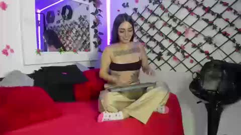 Snapshot of miiss_valery chatting on September 2025 03:22:02 PM Miss Valery online show from September 2025 03:22:02 PM