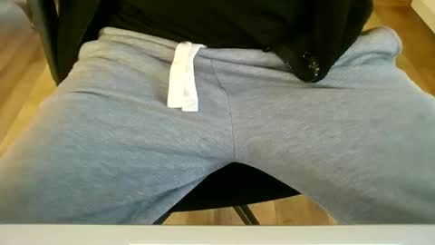 Snapshot of mik116 chatting on November 2025 12:38:01 PM mik online show from November 2025 12:38:01 PM