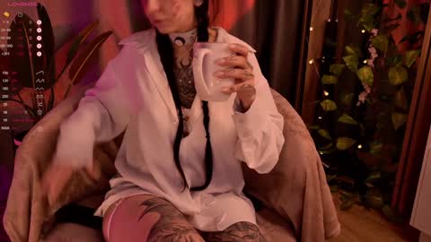 Snapshot of mika_moon_ chatting on January 2025 02:50:02 AM mika_moon_ online show from January 2025 02:50:02 AM